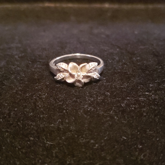 sterling vintage Jewelry - 925 marked ring Palmyra flower vintage
